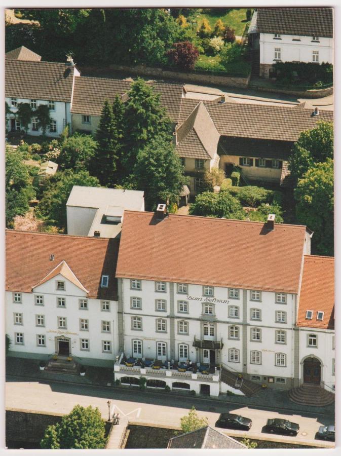 Historisches Hotel Zum Schwan Bad Karlshafen Exterior photo